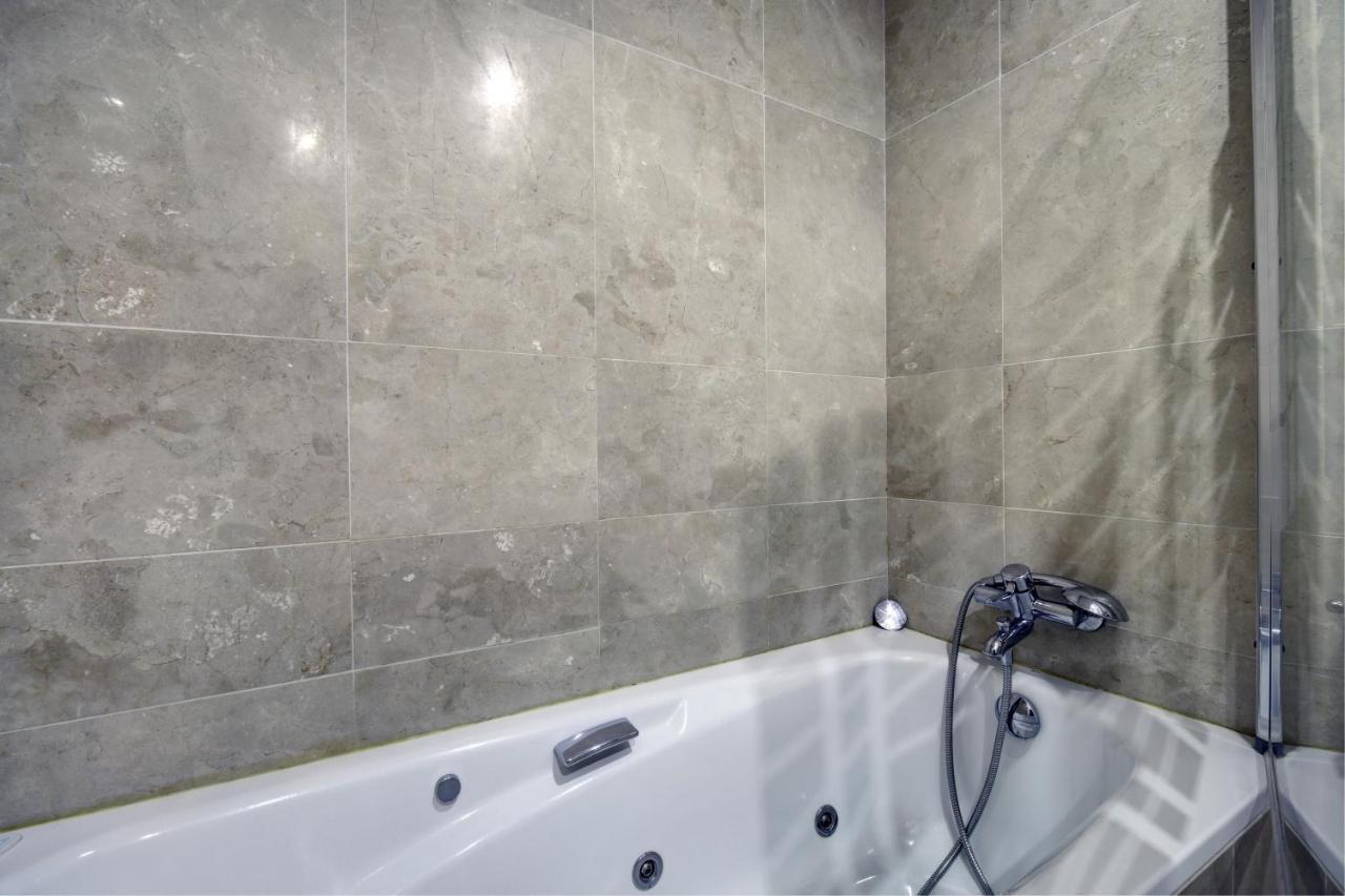 Apartamento 409 Marina Real Puerto De La Duquesa Playa Manilva Luaran gambar