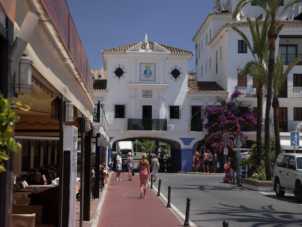 Apartamento 409 Marina Real Puerto De La Duquesa Playa Manilva Luaran gambar