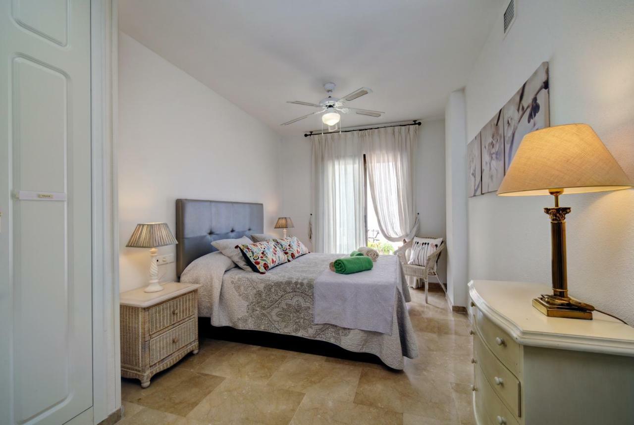 Apartamento 409 Marina Real Puerto De La Duquesa Playa Manilva Luaran gambar
